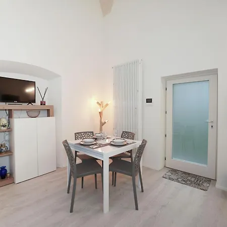 Le Volte By Interhome Porto Valtravaglia