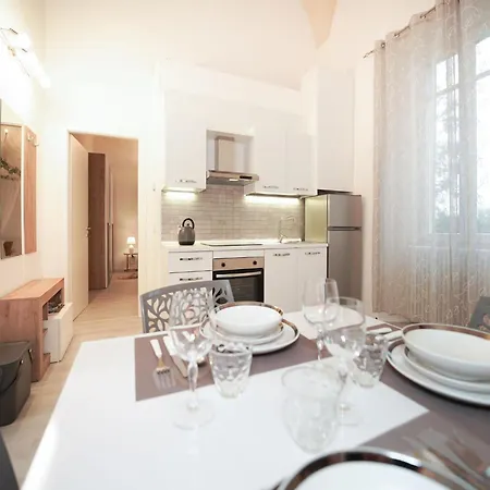 Apartment Le Volte By Interhome Porto Valtravaglia